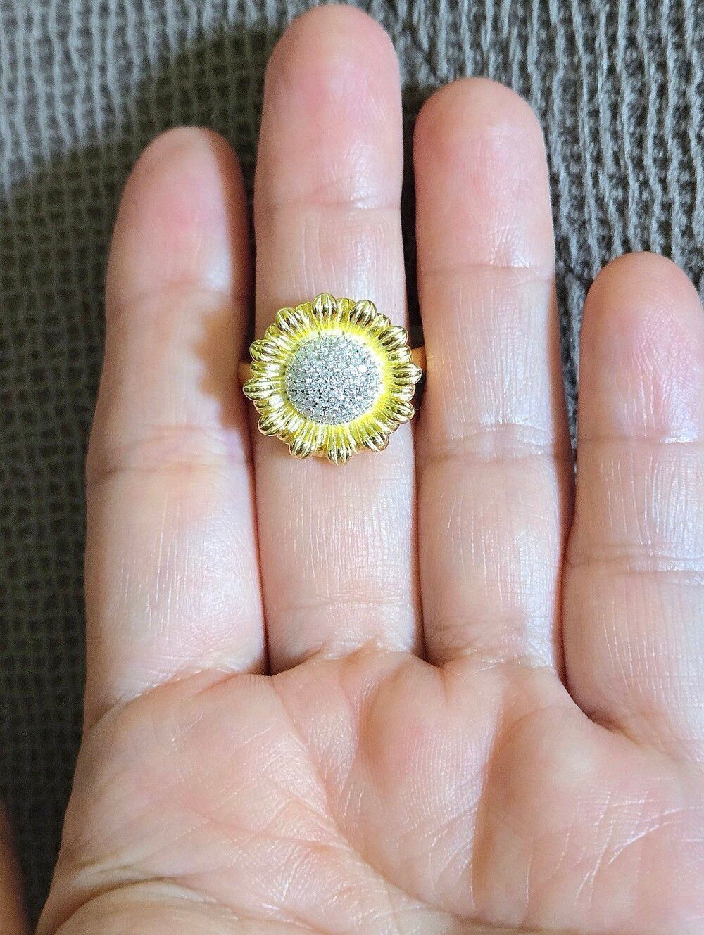 Cote d'Argent Sunflower🌻 Ring💍 - Picture 4 of 16